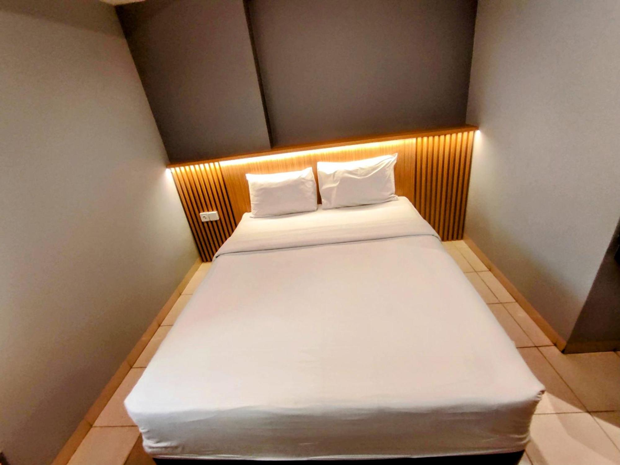 Studio One Thamrin Hotel Jacarta Exterior foto