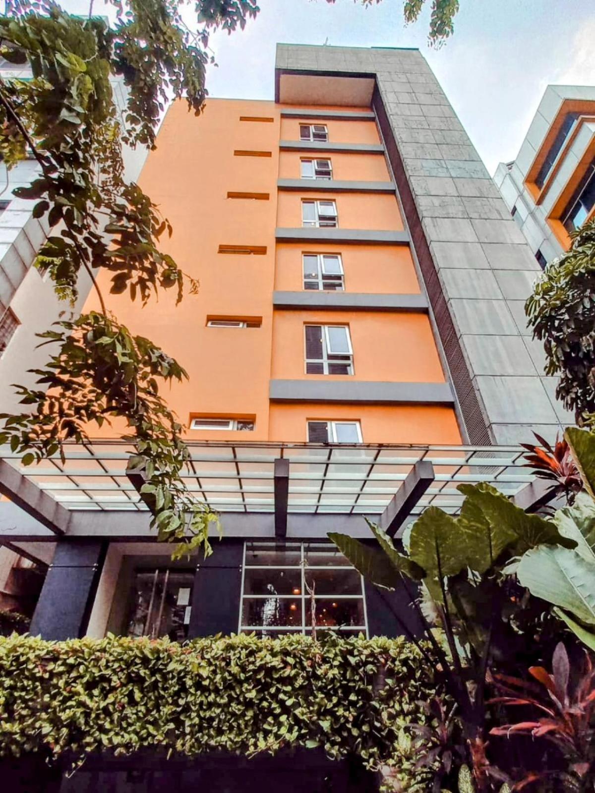 Studio One Thamrin Hotel Jacarta Exterior foto