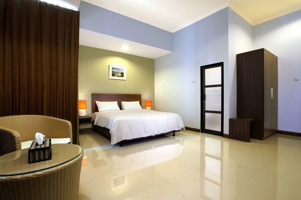 Studio One Thamrin Hotel Jacarta Exterior foto