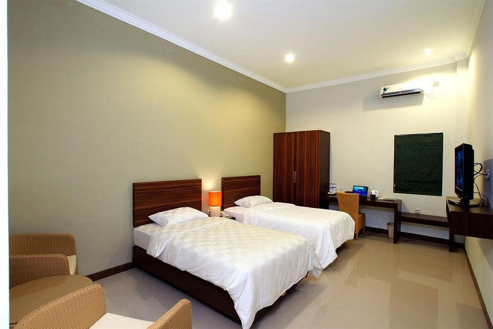 Studio One Thamrin Hotel Jacarta Exterior foto