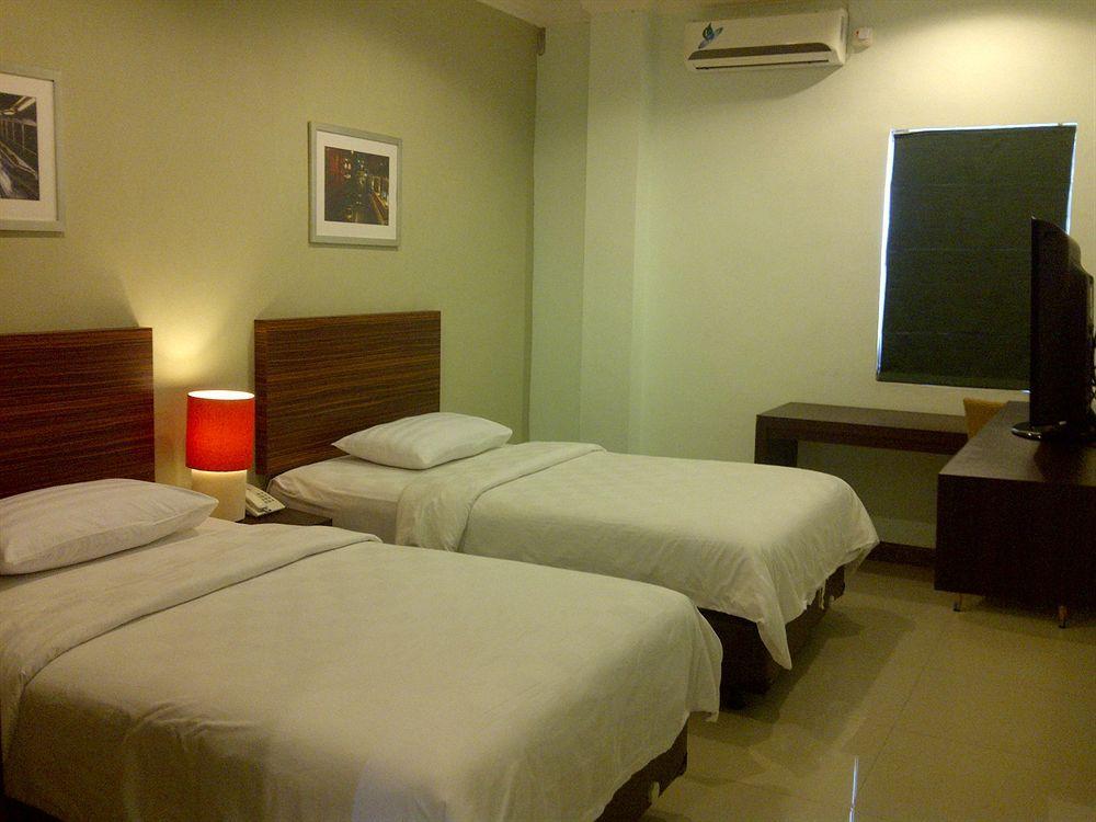 Studio One Thamrin Hotel Jacarta Exterior foto