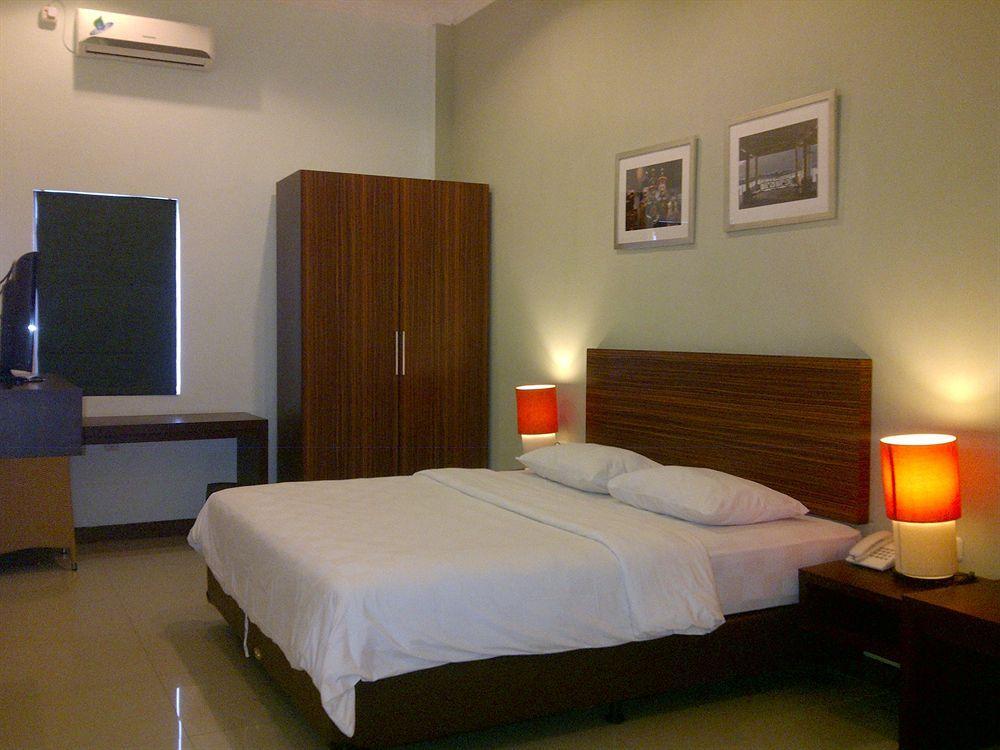 Studio One Thamrin Hotel Jacarta Exterior foto