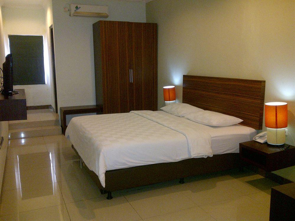 Studio One Thamrin Hotel Jacarta Exterior foto